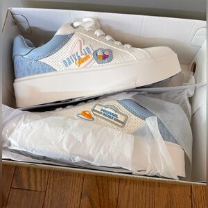 Michael Kors New In Box Drive in Collection